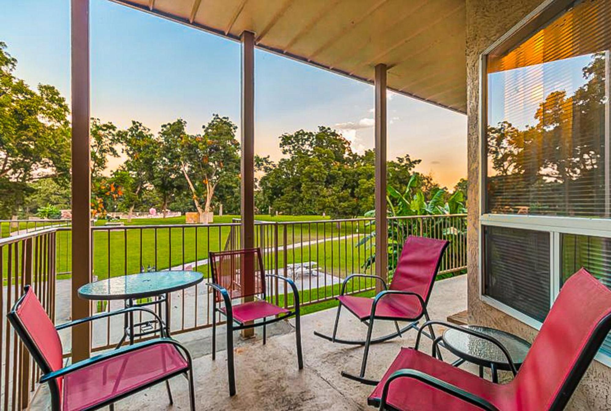 Water Wheel Resort Condo Resort New Braunfels Szoba fotó